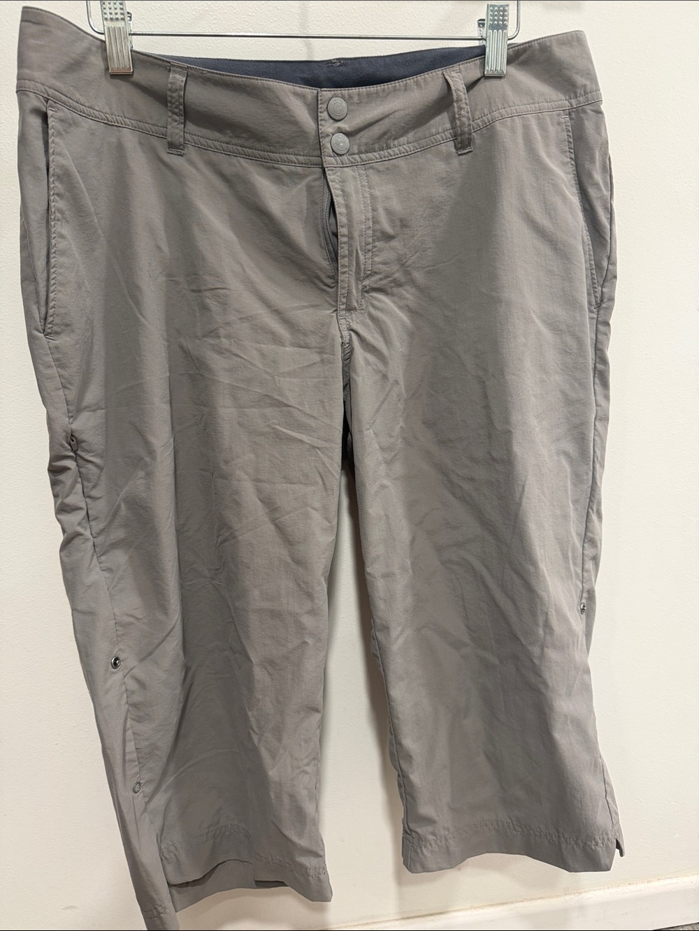 Exofficio Women's Gray Roll-Tab Capris